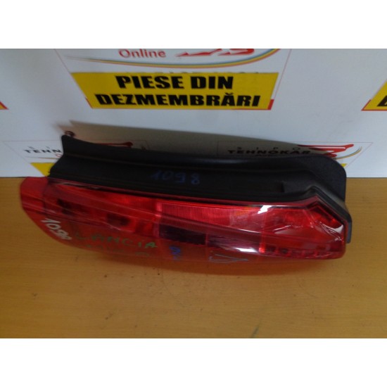STOP DREAPTA LANCIA MUSA , AN 2004-2007 