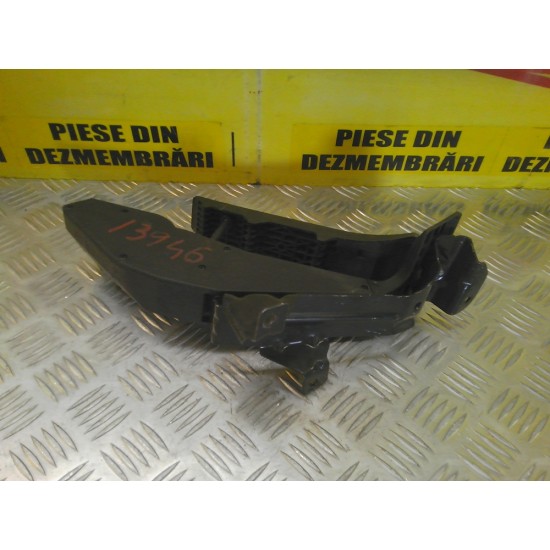 PEDALA ACCELERATIE BMW SERIA 3 E90 2.0 d ,AN 2005-2011 ! PEDALA ACCELERATIE BMW SERIA 3 E90 2.0 d ,AN 2005-2011 !