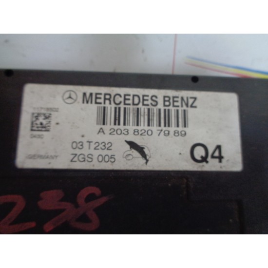 MODUL AMPLIFICATOR SEMNAL RADIO MERCEDES CLASA C W203, AN 2001-2007
