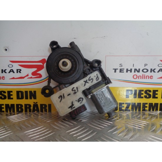 MOTORAS MACARA STANGA SPATE VOLKSWAGEN GOLF VII ,  2013-2016