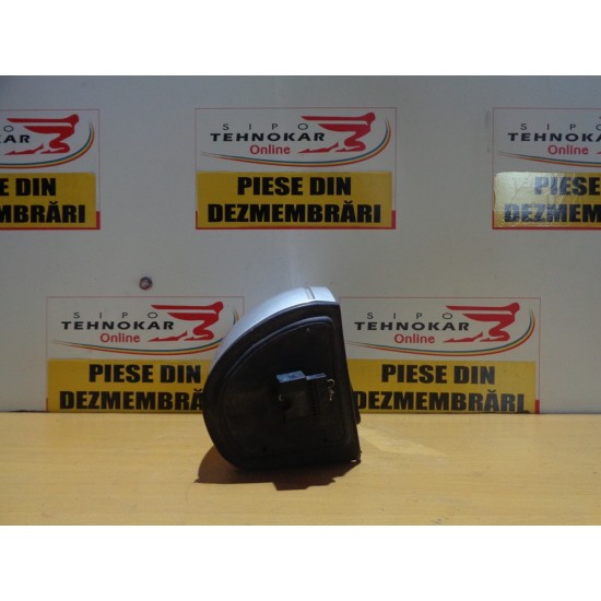 OGLINDA DREAPTA MERCEDES CLASA C W 203, AN 2004-2007, 7 FIRE 