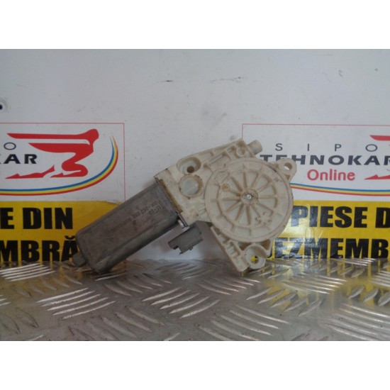 MOTORAS STANGA FATA PEUGEOT 307 , AN 2002-2007