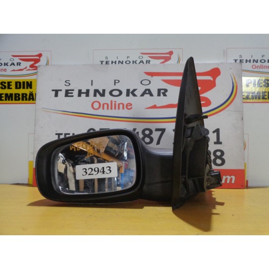 OGLINDA STANGA RENAULT MEGANE III , AN 2002-2008, 5 FIRE , SEDAN 