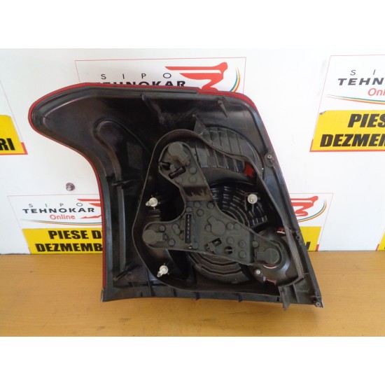 STOP DREAPTA TOYOTA AVENSIS , AN 2003-2006