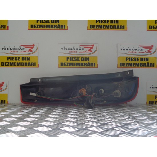 STOP DREAPTA FORD FIESTA , AN 2005-2008, 3 USI 