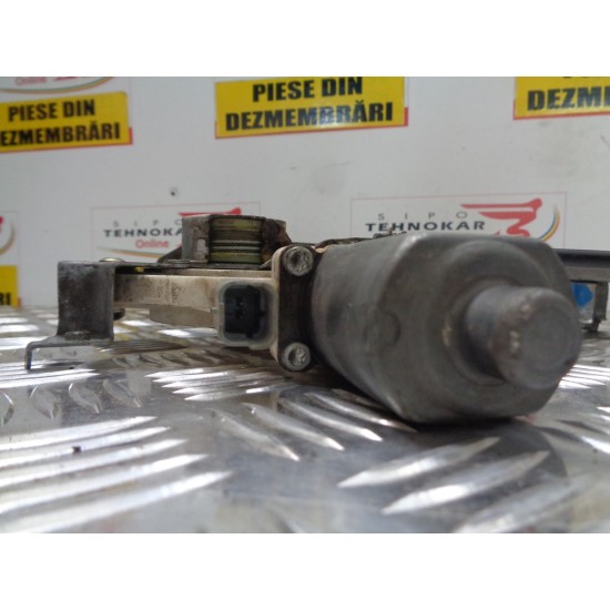 MACARA DREAPTA FATA NISSAN MICRA , AN 2002-2010
