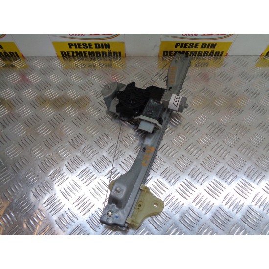 MACARA DREAPTA FATA SMART FORFOUR 453, AN 2004-2006