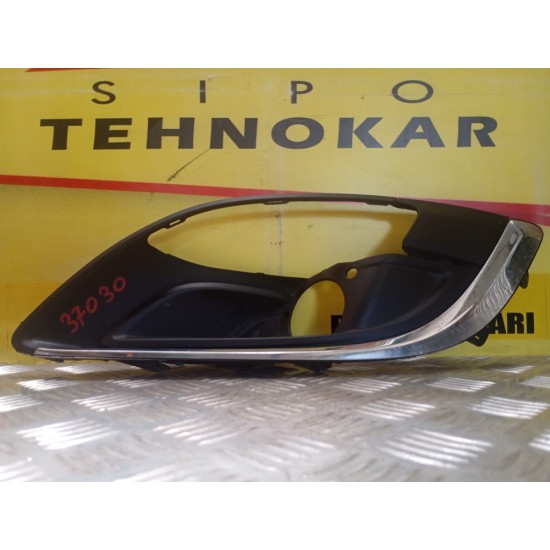GRILA PROIECTOR / SEMNALIZARE STANGA OPEL ASTRA J AN 2012-2018