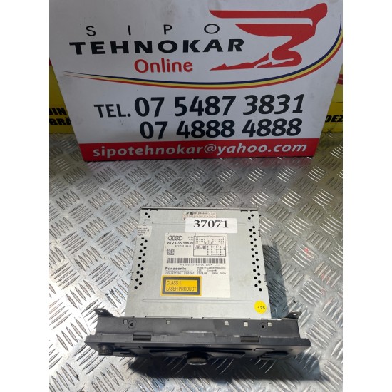 RADIO CD PLAYER AUDI A4 B8 ,AN 2008-2012 ! RADIO CD PLAYER AUDI A4 B8 ,AN 2008-2012 !