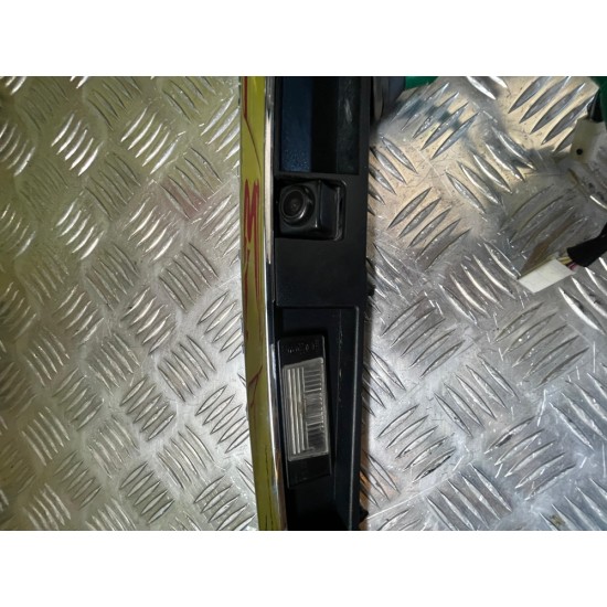 SUPORT BECURI NUMAR INMATRICULARE,CU CAMERA INFINITI Q50 ,AN 2013-2019 ! SUPORT BECURI NUMAR INMATRICULARE,CU CAMERA INFINITI Q50 ,AN 2013-2019 !