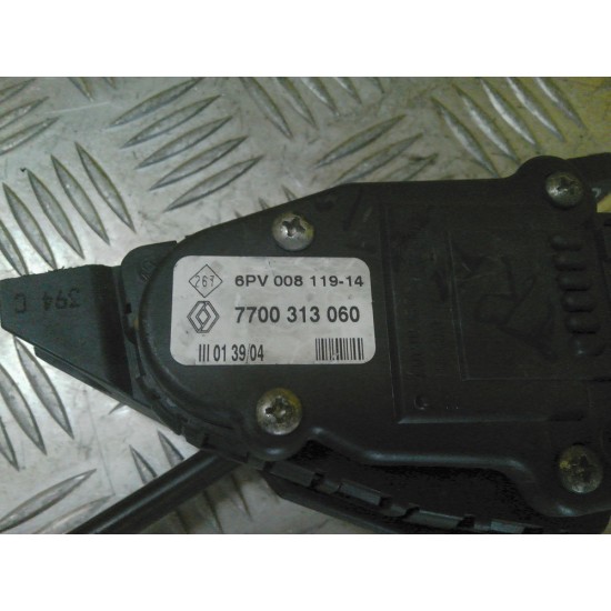 PEDALA ACCELERATIE RENAULT TRAFIC 1.9 DCI ,AN 2002-2010 !
