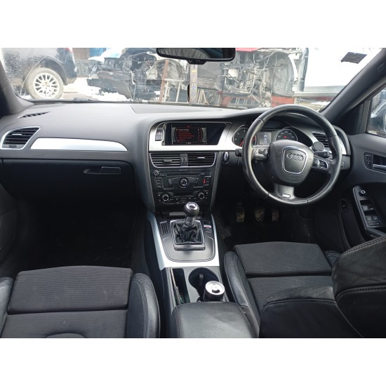 DEZMEMBRAM AUDI A4 B8 S-LINE 2.0TDI ,AN 2008-2012 !