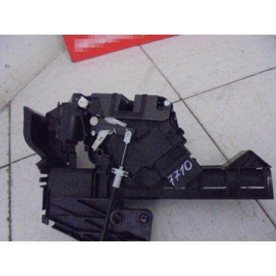 BROASCA USA DREAPTA SPATE FORD FOCUS 2008-2012 BROASCA USA DREAPTA SPATE FORD FOCUS 2008-2012