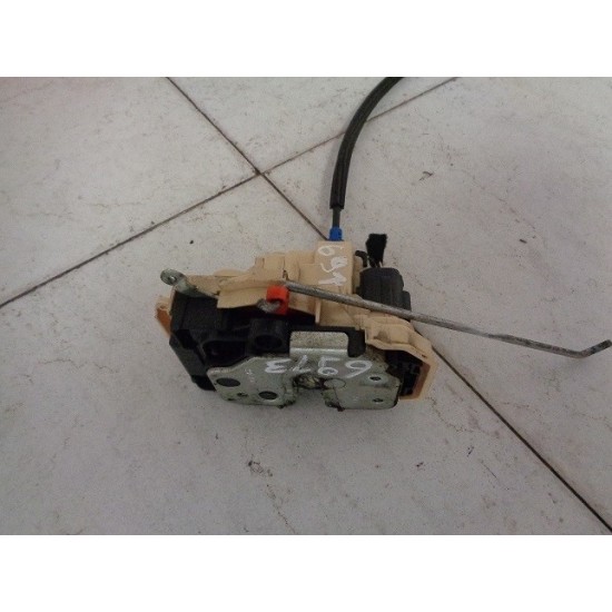 BROASCA USA STANGA FATA FIAT PANDA III 2012-2019 BROASCA USA STANGA FATA FIAT PANDA III 2012-2019