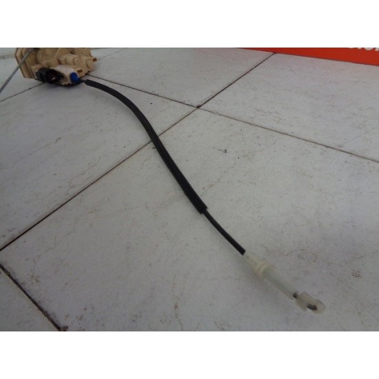 BROASCA USA STANGA FATA FIAT PANDA III 2012-2019 BROASCA USA STANGA FATA FIAT PANDA III 2012-2019