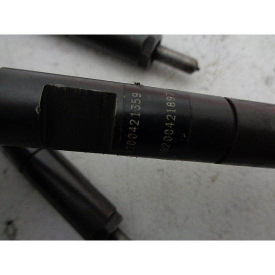 INJECTOARE RENAULT CLIO 1.5 DIESEL 2005-2010 INJECTOARE RENAULT CLIO 1.5 DIESEL 2005-2010