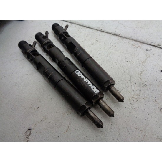 INJECTOARE RENAULT CLIO 1.5 DIESEL 2005-2010 INJECTOARE RENAULT CLIO 1.5 DIESEL 2005-2010
