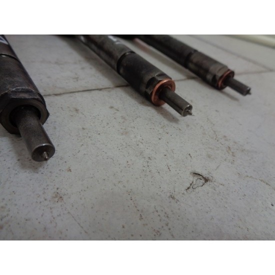 INJECTOR FORD FOCUS 1.6 DIESEL 2004-2011 INJECTOR FORD FOCUS 1.6 DIESEL 2004-2011