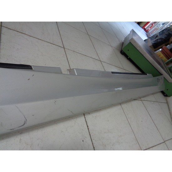 PRAG DREAPTA BMW SERIA 1 2007-2011