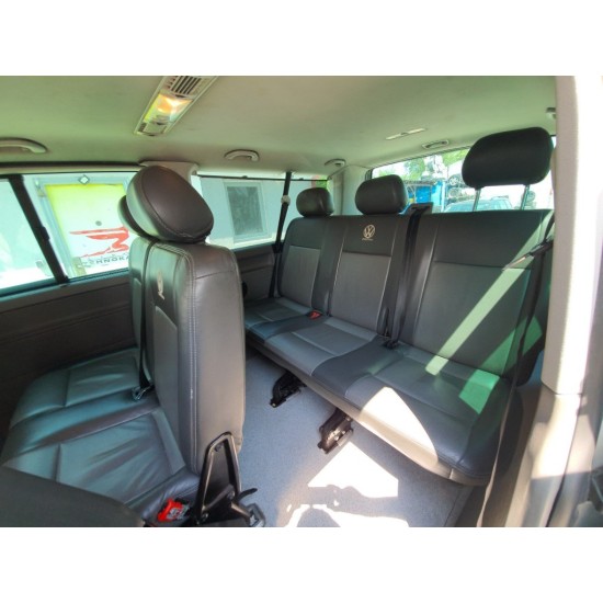 Dezmembram Volkswagen Transporter T5 (fabr. 2003-2015) Dezmembram Volkswagen Transporter T5 (fabr. 2003-2015)