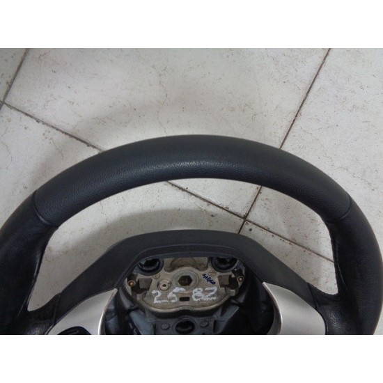 VOLAN PIELE FORD FIESTA 2008-2017 VOLAN PIELE FORD FIESTA 2008-2017