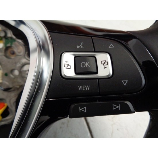 VOLAN PIELE VOLKSWAGEN GOLF VII 2012-2019 VOLAN PIELE VOLKSWAGEN GOLF VII 2012-2019