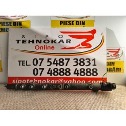 Rampa injectoare Mercedes Vito 2.2 Cdi an 2006 Rampa injectoare Mercedes Vito 2.2 Cdi an 2006