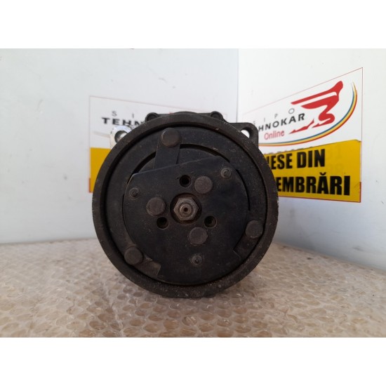 Compresor AC Dacia Solenza 1.4 benzina an 2003 Compresor AC Dacia Solenza 1.4 benzina an 2003
