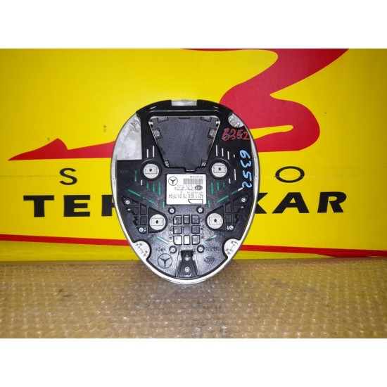 Plafoniera spate Mercedes Clasa E W211 an 2002-2009 Plafoniera spate Mercedes Clasa E W211 an 2002-2009