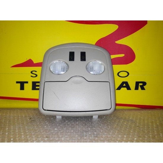 Plafoniera Nissan Almera Tino an 2000-2006 Plafoniera Nissan Almera Tino an 2000-2006