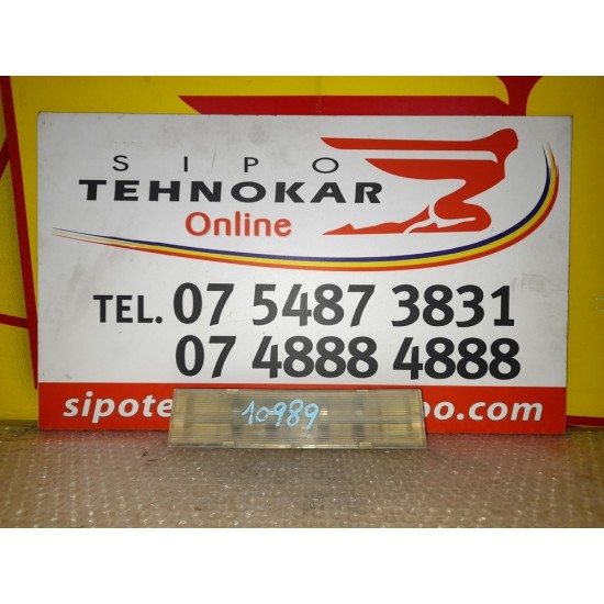 Plafoniera spate Chrysler 300c combi an 2004-2011 Plafoniera spate Chrysler 300c combi an 2004-2011