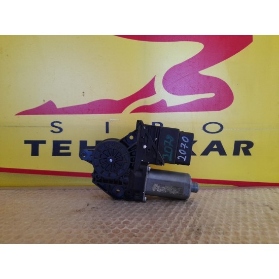 MOTORAS MACARA STANGA SPATE VOLKSWAGEN GOLF PLUS 2004-2014 MOTORAS MACARA STANGA SPATE VOLKSWAGEN GOLF PLUS 2004-2014