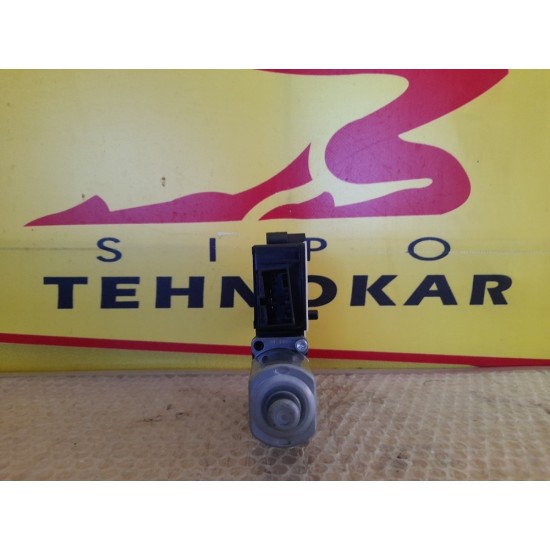MOTORAS MACARA STANGA SPATE AUDI A3 2012-2017