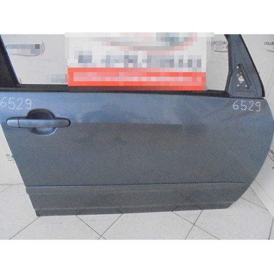 USA FATA DREAPTA TOYOTA COROLLA VERSO AN 2001-2004