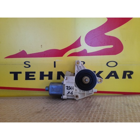 MOTORAS MACARA STANGA SPATE MERCEDES CLASA E 2009-2016 MOTORAS MACARA STANGA SPATE MERCEDES CLASA E 2009-2016