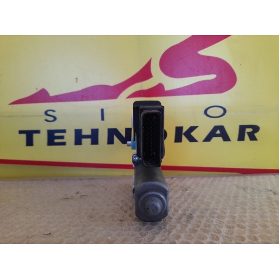 MOTORAS MACARA DREAPTA SPATE VOLKSWAGEN PASSAT SW 2005-2011 MOTORAS MACARA DREAPTA SPATE VOLKSWAGEN PASSAT SW 2005-2011