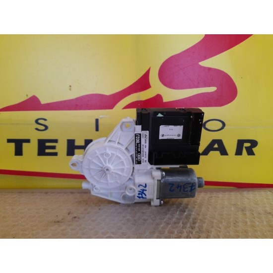 MOTORAS MACARA STANGA FATA AUDI A3 2003-2012 MOTORAS MACARA STANGA FATA AUDI A3 2003-2012