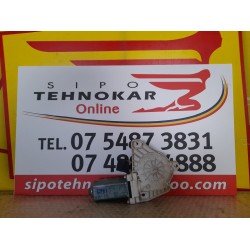 MOTORAS MACARA DREAPTA FATA MERCEDES CLASA B 2004-2011