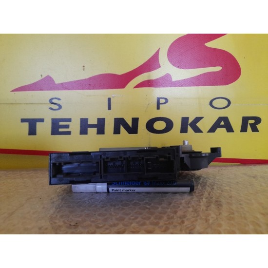 MOTORAS MACARA DREAPTA SPATE AUDI A4 SW 2001-2009 MOTORAS MACARA DREAPTA SPATE AUDI A4 SW 2001-2009