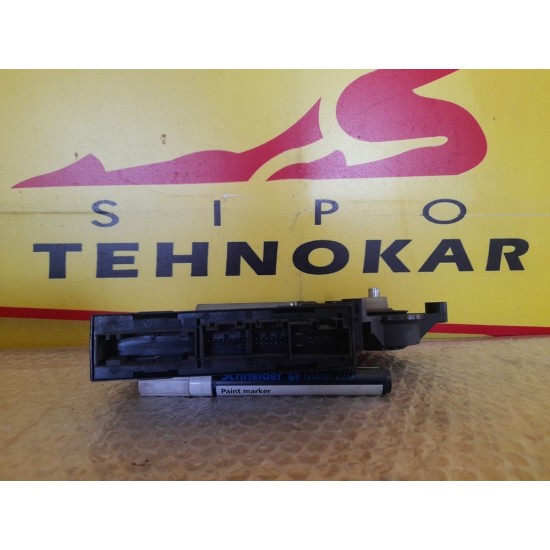MOTORAS MACARA DREAPTA SPATE AUDI A4 SW 2001-2009 MOTORAS MACARA DREAPTA SPATE AUDI A4 SW 2001-2009