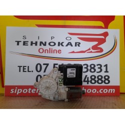 MOTORAS MACARA DREAPTA AUDI A3, 3 USI , 2004-2012