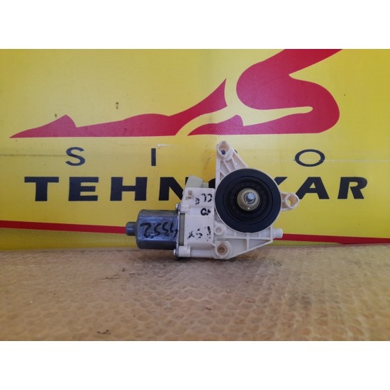 MOTORAS MACARA STANGA SPATE MERCEDES CLASA E 2009-2016 MOTORAS MACARA STANGA SPATE MERCEDES CLASA E 2009-2016