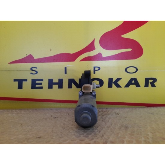 MOTORAS MACARA DREAPTA FATA BMW X5 1999-2006