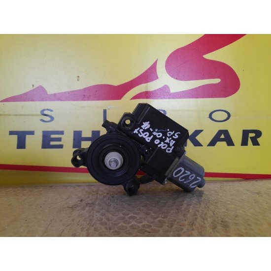 MOTORAS MACARA DREAPTA SPATE VOLKSWAGEN POLO 2009-2016 MOTORAS MACARA DREAPTA SPATE VOLKSWAGEN POLO 2009-2016