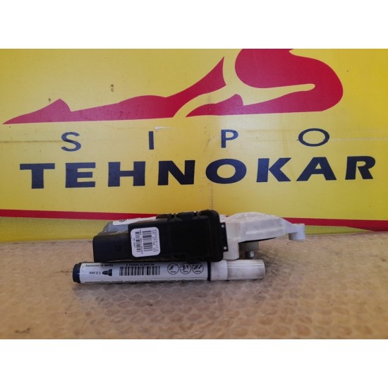 MOTORAS MACARA STANGA SPATE VOLKSWAGEN TOURAN 2003-2011 MOTORAS MACARA STANGA SPATE VOLKSWAGEN TOURAN 2003-2011