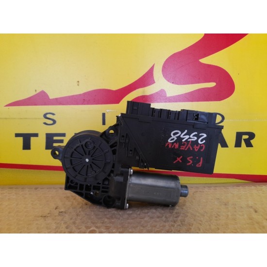 MOTORAS MACARA STANGA SPATE PORSCHE CAYENNE 2003-2011 MOTORAS MACARA STANGA SPATE PORSCHE CAYENNE 2003-2011