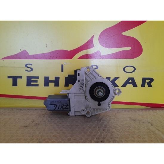 MOTORAS MACARA STANGA SPATE AUDI A6 2004-2011 MOTORAS MACARA STANGA SPATE AUDI A6 2004-2011