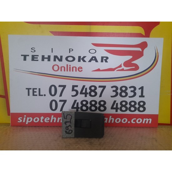 BUTOANE GEAM TOYOTA AURIS SW 2012-2016 BUTOANE GEAM TOYOTA AURIS SW 2012-2016
