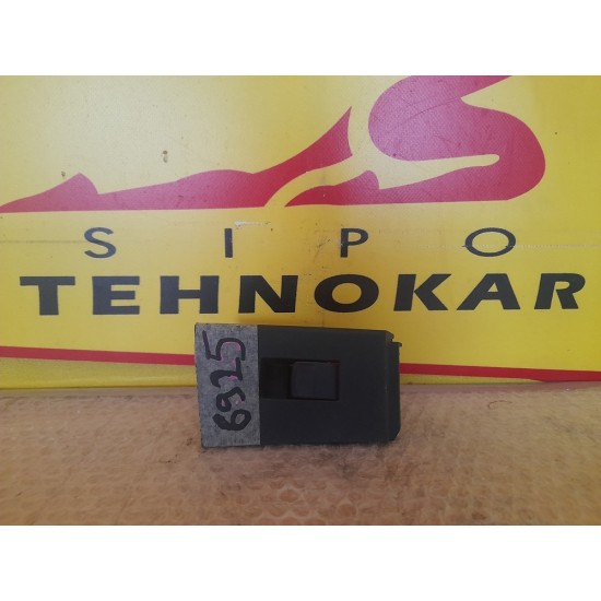 BUTOANE GEAM TOYOTA AURIS SW 2012-2016 BUTOANE GEAM TOYOTA AURIS SW 2012-2016