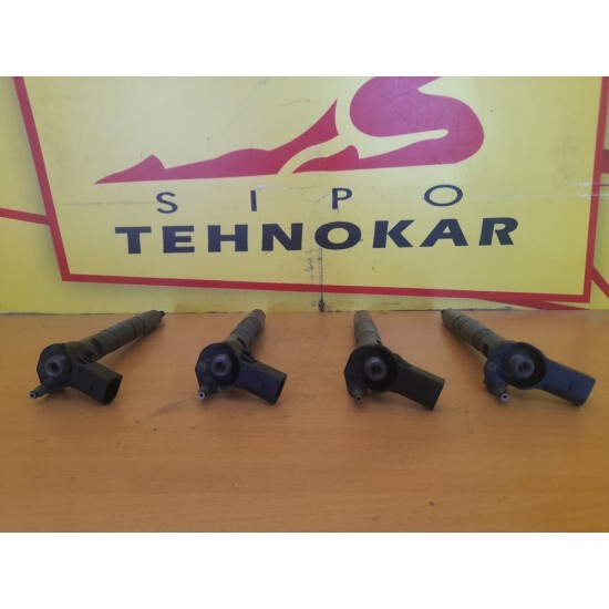 INJECTOR VOLKSWAGEN PASSAT CC, 2.0 DIESEL, AN 2009 INJECTOR VOLKSWAGEN PASSAT CC, 2.0 DIESEL, AN 2009